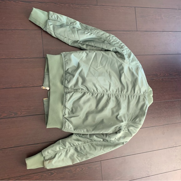 Aritiza Bomber Jacket - Picture 4 of 5